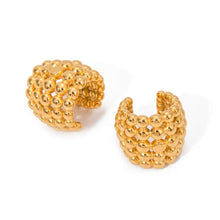 Cargar imagen en el visor de la galería, CHUNKY EAR CUFF PELOTITAS
