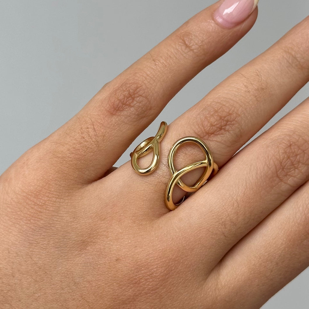 ANILLO ENTRELAZADO