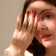 Cargar imagen en el visor de la galería, ANILLO DOBLE TONO AJUSTABLE
