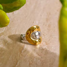 Cargar imagen en el visor de la galería, ANILLO DOBLE TONO
