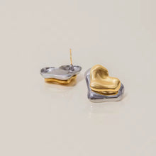 Cargar imagen en el visor de la galería, STUDS DOBLE TONO CORAZONES
