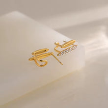 Cargar imagen en el visor de la galería, STUDS ZIRCONIA
