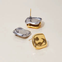 Cargar imagen en el visor de la galería, STUDS DOBLE TONO CUADROS
